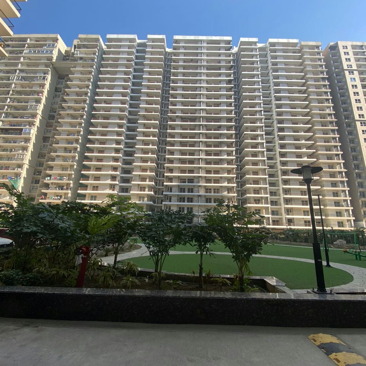 324439660_653483513215917_953693036659302100_n-1